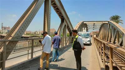 شاب يتخلص من حياته بالقفز من أعلى كوبري زفتى في الغربية