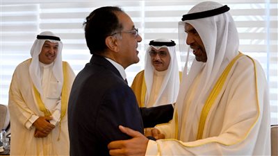 رئيس الوزراء يبحث مع وزير الخارجية الكويتي زيادة حصة مصر من المنتجات البترولية