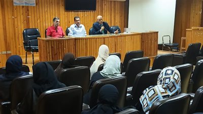 استمرار فعاليات البرنامج التدريبي حول الاستخدام الرشيد للأدوية بجامعة القناة (صور) 