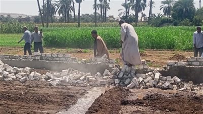 تنفيذ 3 حالات إزالة فورية بقرية الترامسة في قنا