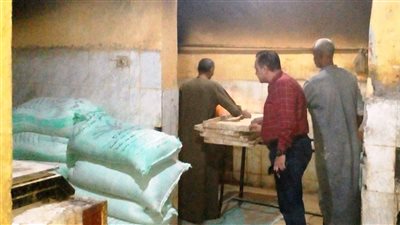 السكرتير المساعد بسوهاج يقود حملة للمرور على المخابز بأخميم وساقلتة 