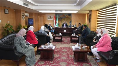 محافظ الفيوم: مبادرة المشروعات الخضراء الذكية تعزز فرص الاستثمار البيئي والمناخي