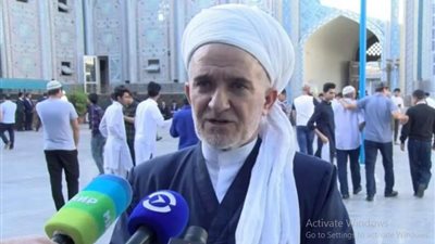 إصابة مفتي طاجيكستان جراء تعرضه للطعن بعد الصلاة 