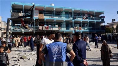 الأونروا تعلن مقتل 6 من موظفيها بغارتين إسرائيليتين في غزة