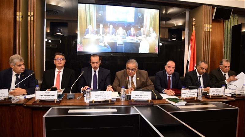 مناقشة مشروع قانون