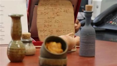 مكوناته مكتوبة على لوح طيني، باحثة تنتج عطرًا استخدمه السومريون قبل 4500 عام‎