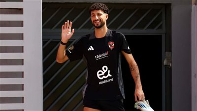 الأهلي يواصل تدريباته في حضور الدوليين 