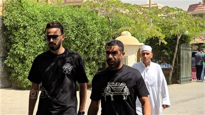 طاهر أبو زيد ومختار مختار ومحمد يوسف وأحمد فتحي في جنازة إيهاب جلال (صور)