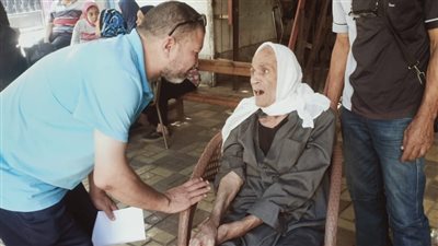 صابر بباوي صاحب الـ 103 أعوام يخوض امتحان محو الأمية بالإسكندرية (صور)