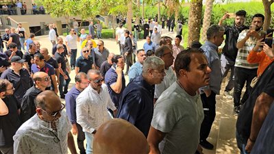 شوبير والشقنقيري يحضران جنازة إيهاب جلال (صور)