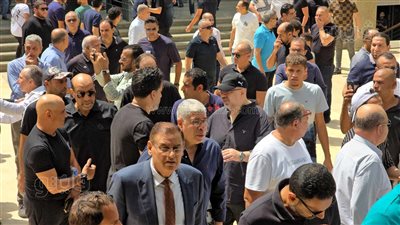 العطار ومحمود الشامي وبسيوني يشاركون في جنازة إيهاب جلال (صور)