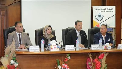 محافظ دمياط يزور جمعية المستثمرين ويتفقد المصانع ومعرض المنتجات (صور)