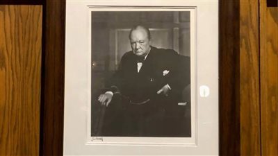 بعد عامين من سرقتها، العثور على صورة شهيرة لتشرشل