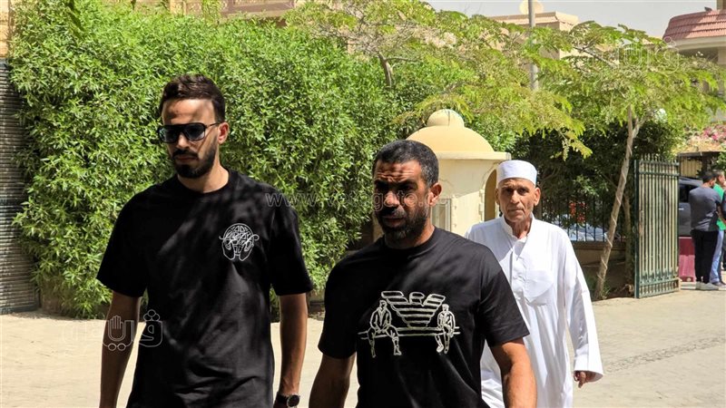 أحمد فتحي فى جنازة