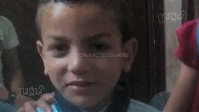مصرع طفل وإصابة والده