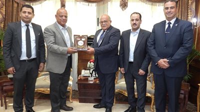 للتعرف على المشروعات التطويرية، ميناء الإسكندرية يستقبل أعضاء مجلس إدارة نقابة المهندسين 