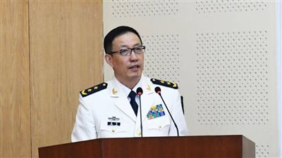 وزير دفاع الصين يشير إلى 