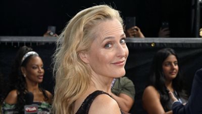 مهرجان تورنتو، جايسون إسحاق وجيليان أندرسون في العرض العالمي لفيلم The Salt Path (صور)