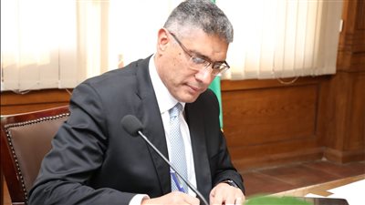 محافظ الجيزة: اختيار 15 مشروعا للترشح للمبادرة الوطنية للمشروعات الذكية