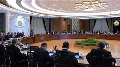 رئيس الوزراء يترأس اجتماع المجموعة الوزارية للتنمية الصناعية
