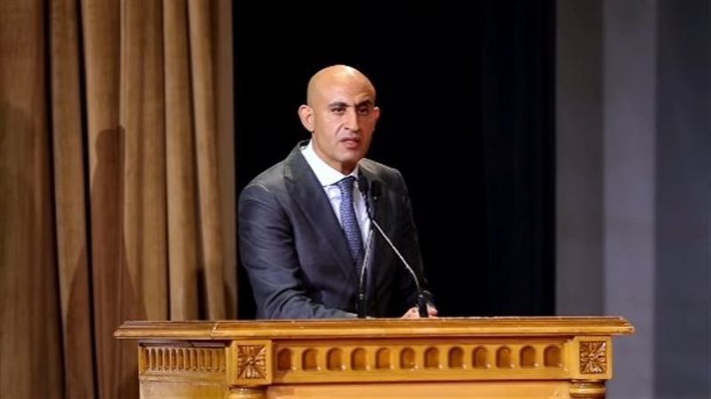 محمد عبد اللطيف وزير