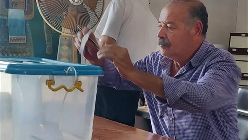 انتخابات التشكيليين.