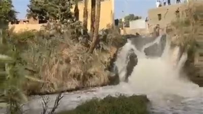 تفاصيل جديدة بشأن غريق البطس بالفيوم، وقوات الإنقاذ تؤجل البحث عن جثمانه للغد