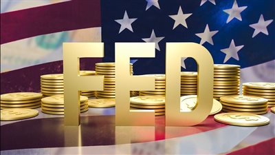 الذهب يواصل رحلة الصعود عالميا، العقود الفورية والآجلة تشهد ارتفاعا جنونيا، خبير لــ