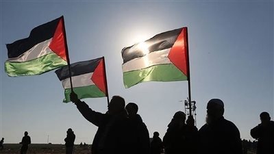 يديعوت أحرونوت: توقعات بتقديم الولايات المتحدة مقترحًا لصفقة تبادل أسرى بين حماس وإسرائيل 