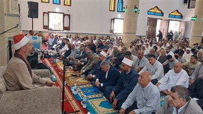 محافظ الإسماعيلية خلال الاحتفال بالمولد النبوي: علينا الاقتداء بأخلاق النبي في النظافة والتعليم 