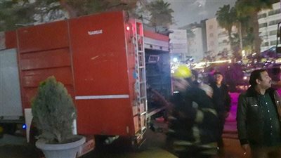 المعمل الجنائي يفحص حريق فندق فينيسيا في عابدين 