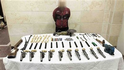  ضبط عنصر إجرامى يدير ورشة لتصنيع الأسلحة النارية بالبحيرة 