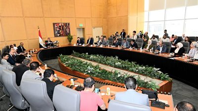 الشربيني: وضع خطة لإنهاء وتسليم شقق الإسكان الاجتماعي بالإعلانات السابقة