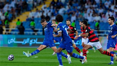 الدوري السعودي، تعادل سلبي بين الهلال والرياض في الشوط الأول