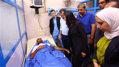 خروج 20 مصابا من طوارئ مستشفى الزقازيق الجامعي في حادث قطاري الشرقية