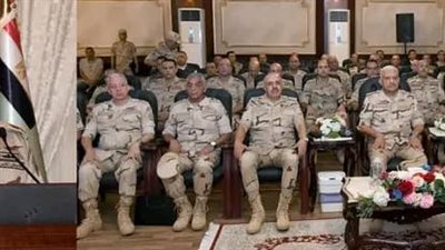 وزير الدفاع يتفقد قاعدة محمد نجيب العسكرية بحضور رئيس الأركان 