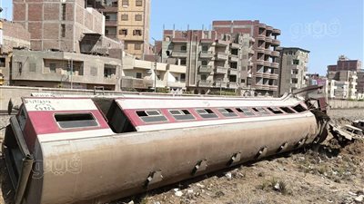 20 صورة ترصد رفع آثار حادث تصادم قطاري الشرقية 