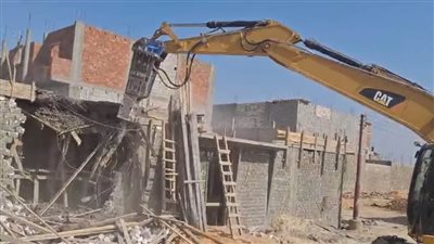 إزالة 16 حالة تعد على أملاك الدولة بمركزي البداري ومنفلوط في أسيوط 