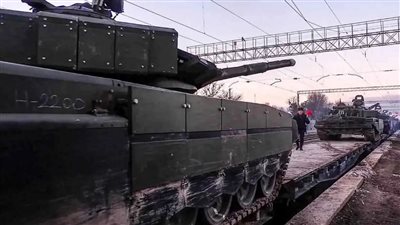 روسيا تدمر قطارًا للجيش الأوكراني محملًا بسلاح الغرب 