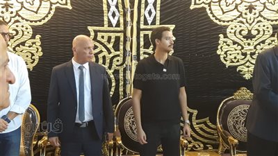 عبد الله إيهاب جلال يتلقى العزاء في والده بسرادق الإسماعيلي (فيديو وصور) 