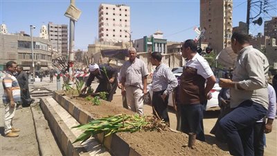 حملة مكبرة للنظافة ورفع الإشغالات بشوارع طما بسوهاج 