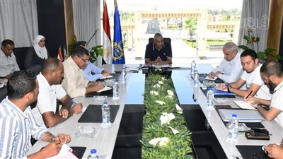 استعدادا للموسم السياحى، محافظ أسوان يوجه بتكثيف الجهود للارتقاء بمنظومة النظافة (صور)