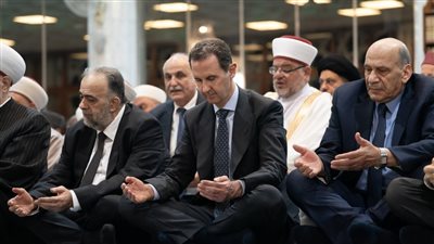 الرئيس السوري يشارك في إحياء ذكرى المولد النبوي الشريف بدمشق (صور)