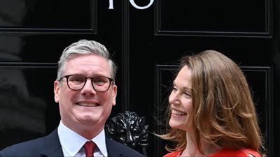 التحقيق مع رئيس وزراء بريطانيا بسبب ملابس زوجته