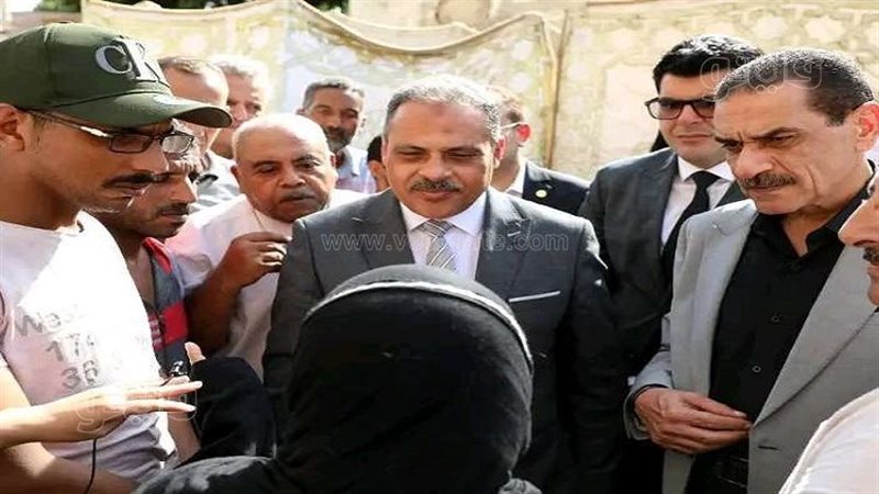 الأشمونى يقدم واجب