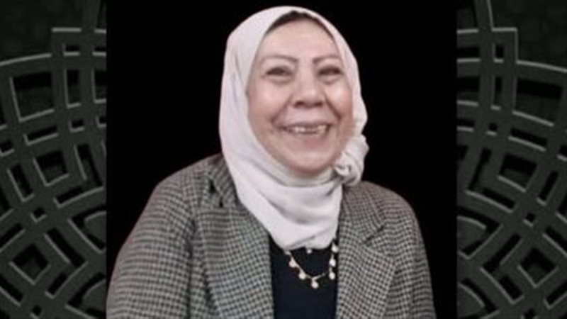 المذيعة سمية إبراهيم،