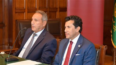 وزير الشباب: دعم الأبطال الرياضيين أولوية قصوى 