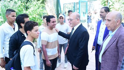 الكشف الطبي للطلاب الجدد بكليات جامعة سوهاج (صور)