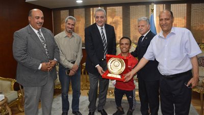 محافظ الغربية يكرم محمد المنياوي بطل ذهبية العالم لرفع الأثقال البارالمبية