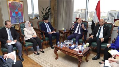 وزير العمل يبحث التعاون المشترك مع السفير اليوناني بالقاهرة
